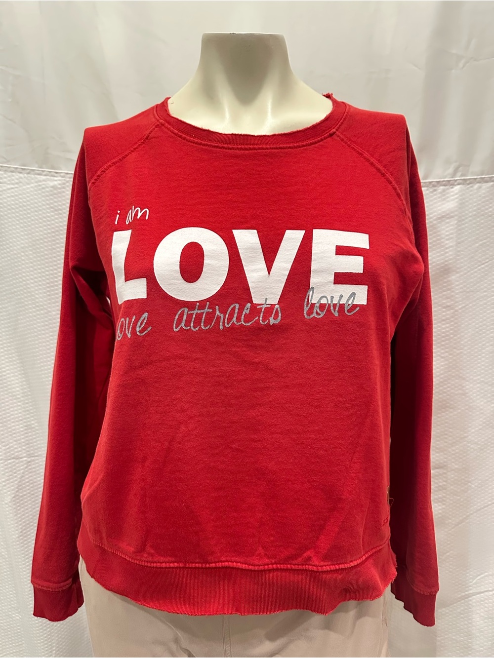 Peace Love World Red 'LOVE' Graphic Pullover